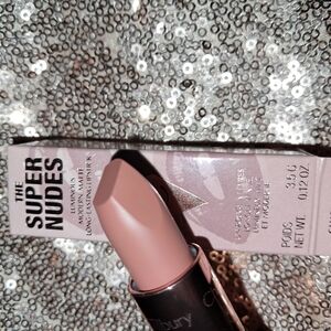 Charlotte Tilbury Super Nudes Lipstick - Catwalking